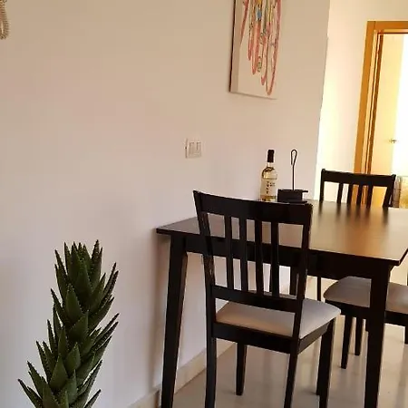 מלון דירות Strelitzia Park